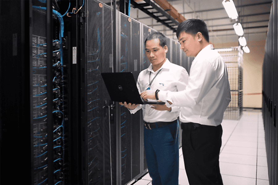 Nên chọn những nhà cung cấp cung cấp dịch vụ hỗ trợ kỹ thuật 24/7