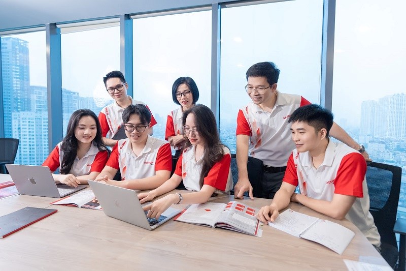 Viettel IDC khuyến khích sự chủ động, hợp tác và sáng tạo để mỗi cá nhân phát huy thế mạnh và đóng góp vào mục tiêu chung